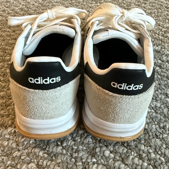 Adidas sneakers - Picture 6 of 8